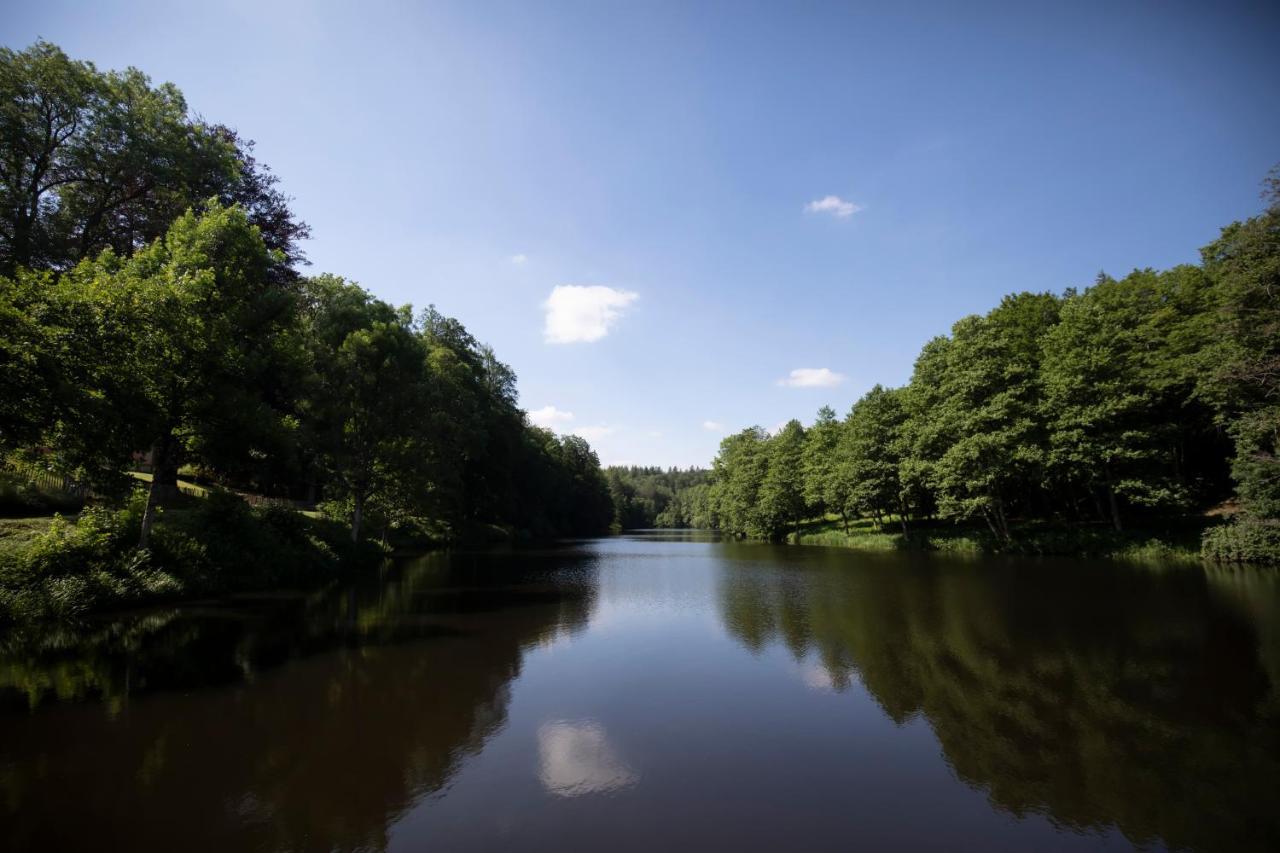 Chateau Du Pont D'Oye Habay-la-Neuve Bagian luar foto